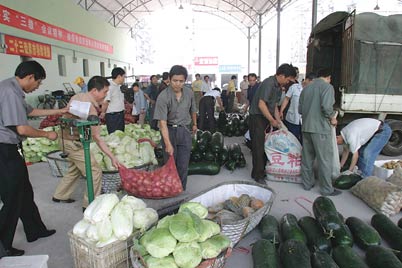 首家放心農(nóng)副產(chǎn)品批發(fā)市場(圖)